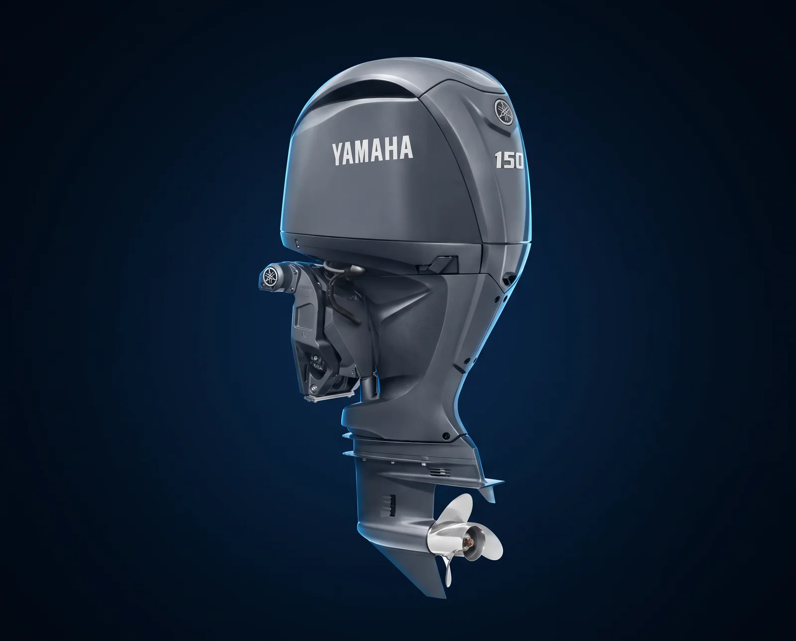 Moteur hors-bord Yamaha F150 vu de profil